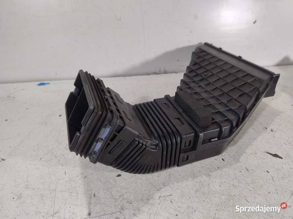 DOLOT POWIETRZA HYUNDAI TUCSON III 28210D3300