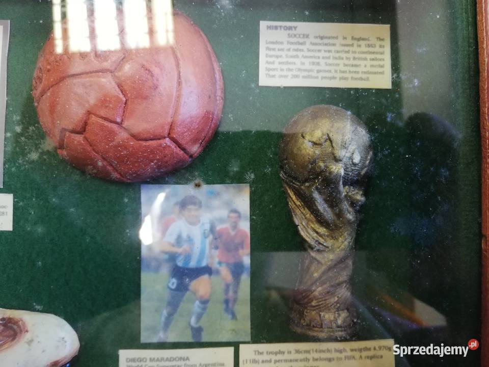 Pamiątka piłkarska FIFA Diego Maradona i Pele Jarosław sprzedam