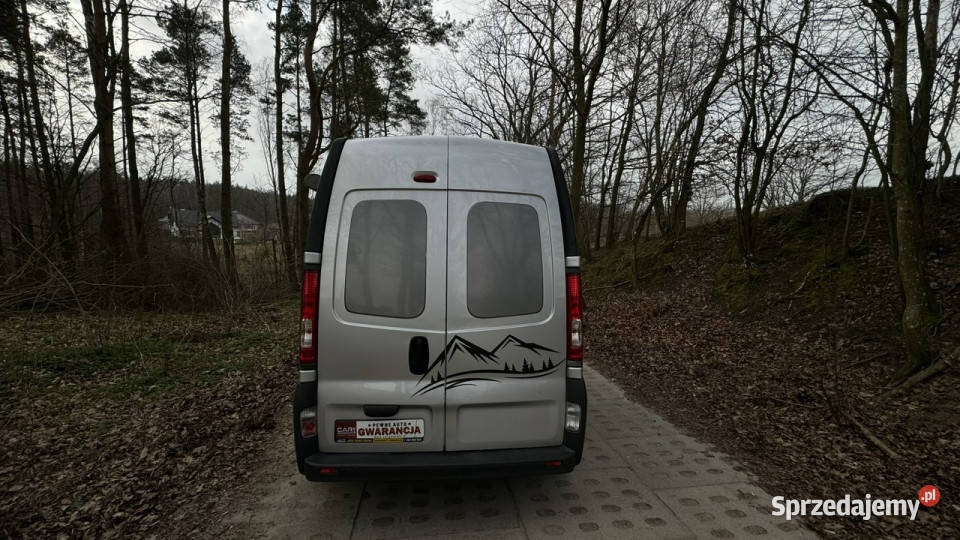 Renault Trafic long Kamper 20dci łóżko lodówka lakier metallic Gdańsk sprzedam