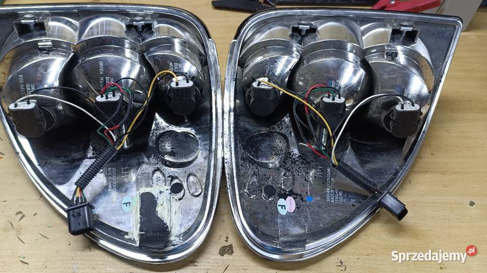 Lampy tył nowe Chrysler Voyager 0107 Dodge Grand osobowe śląskie Częstochowa