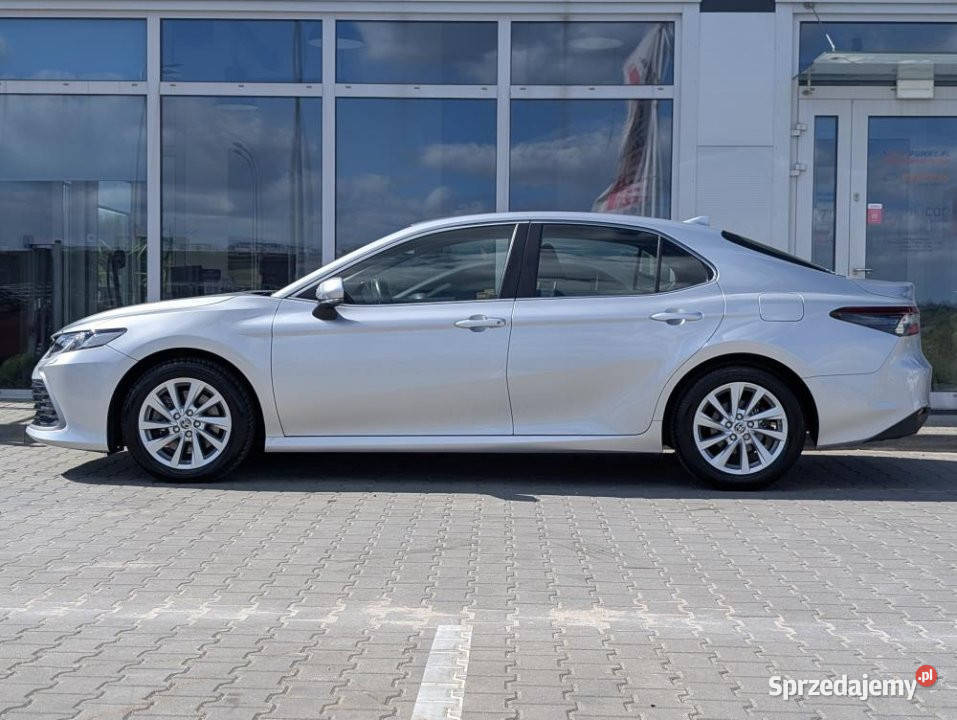Toyota Camry 2023r Hybryda Automat Kamera Salon pomorskie