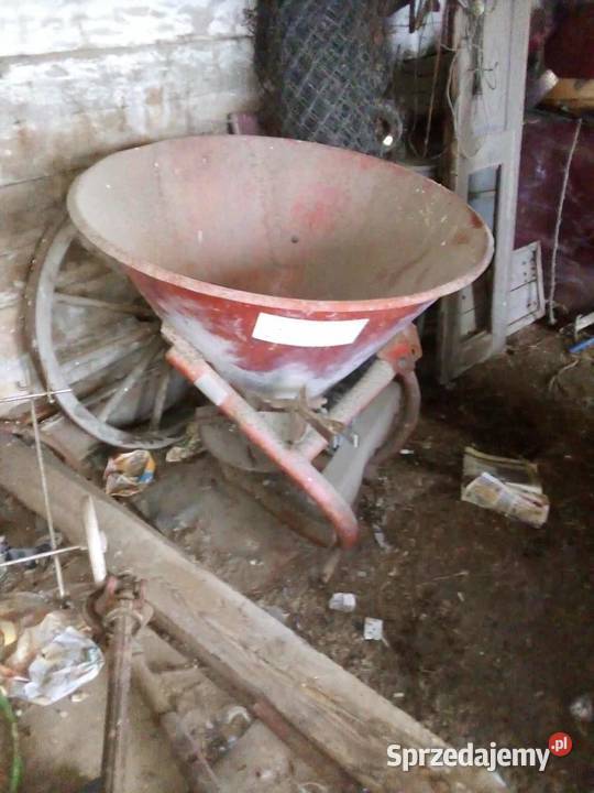 SPRZEDAM SIEWNIK DO ZBOŻA ROZSIEWACZ NAWOZU nieuszkodzony Siewniki i sadzarki lubelskie sprzedam
