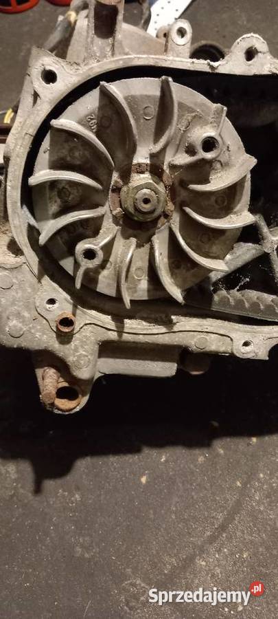 Kartery dół silnika Peugeot Tweet 125 XS1P52QMI Ruda Śląska