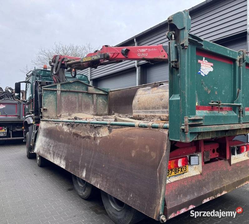 4 osiowa wywrotka 8x8 z dzwigiem Mercedes mazowieckie Warszawa