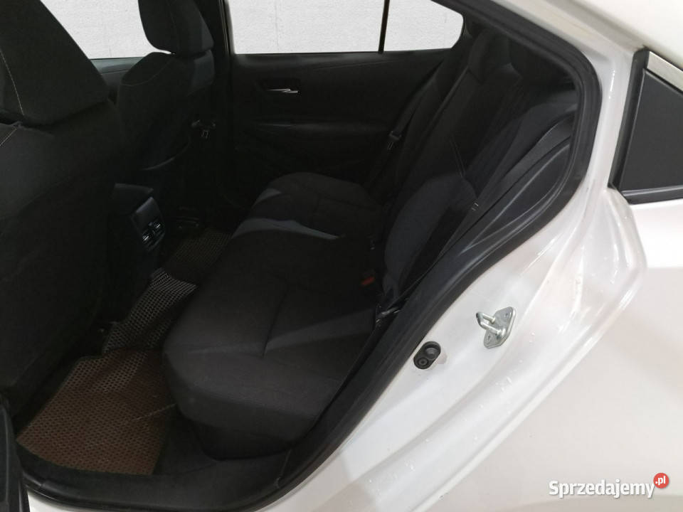 Toyota Corolla Seria E16 2012 Sedan / Limuzyna Komorniki