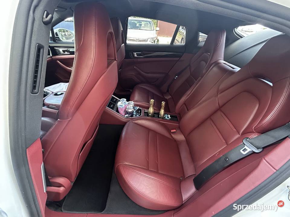 Wyjątkowe Porsche Panamera 4S do Ślubu Auto z Wynajem pojazdów Kraków