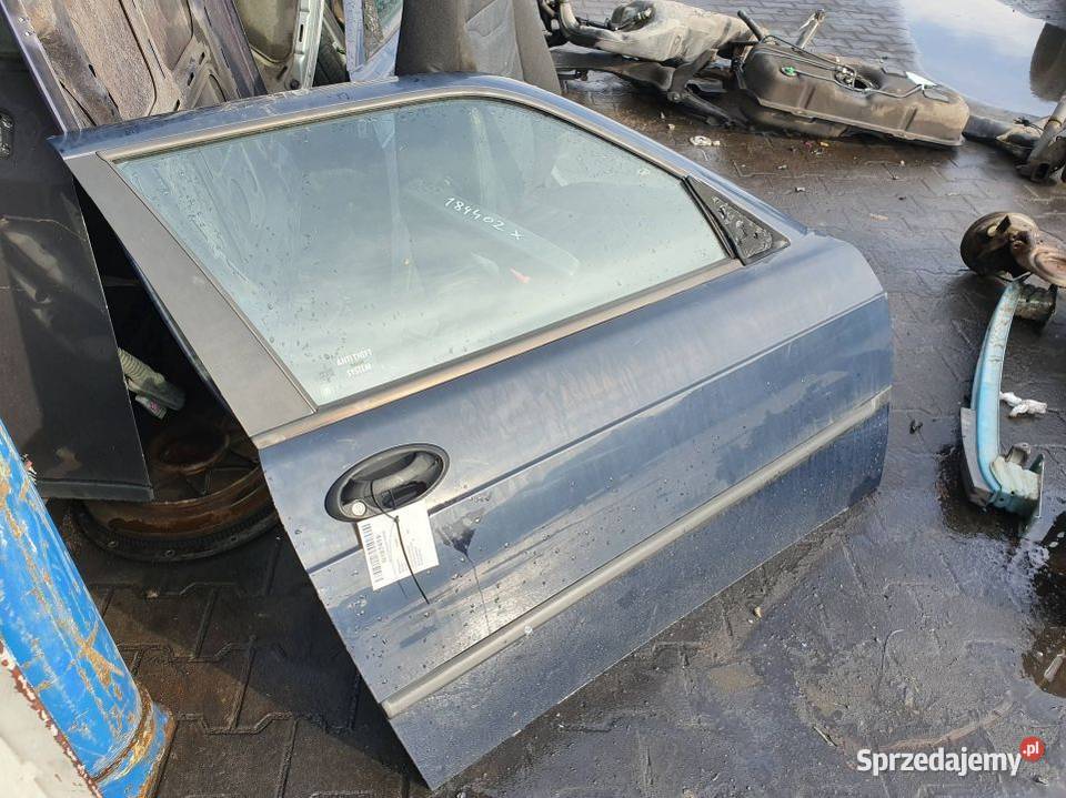 DRZWI PRAWE PRZÓD SAAB 900