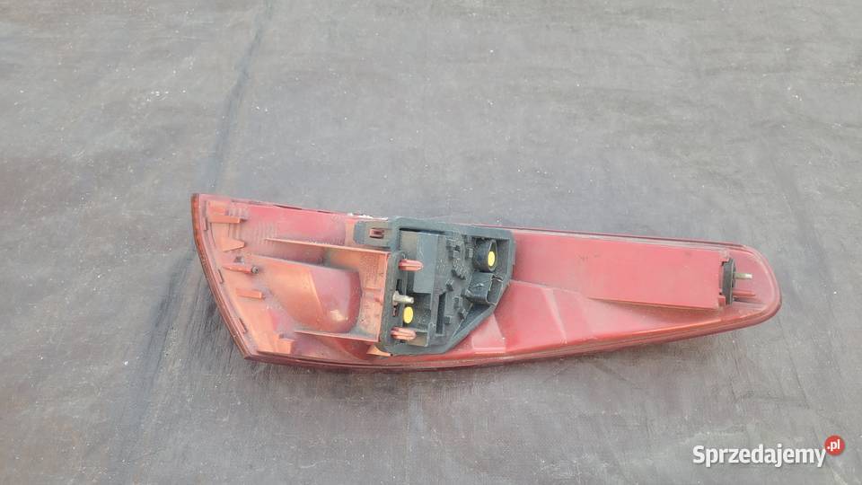 PEUGEOT 607 LIFT LAMPA PRAWY TYŁ Ruda Śląska