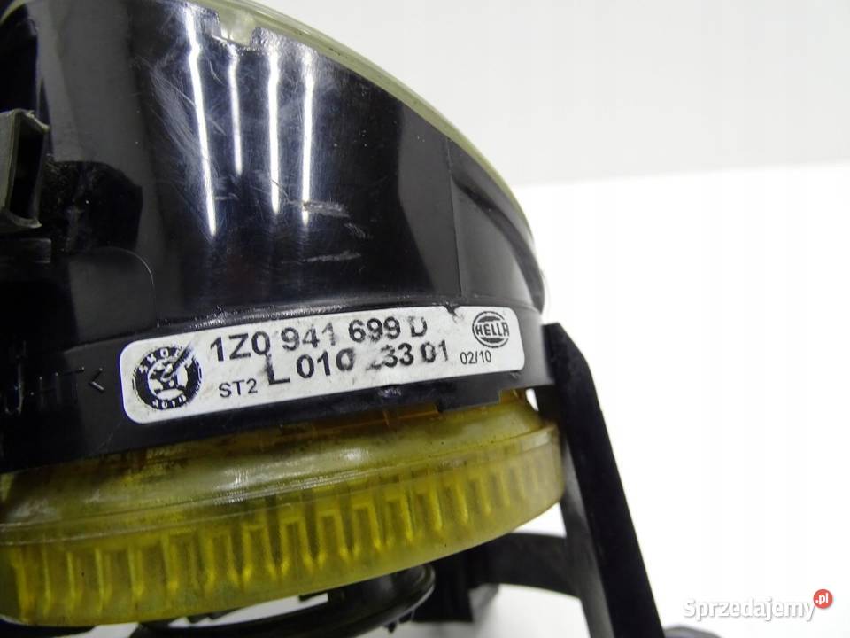HALOGEN LEWY PRZÓD PRZEDNI 1Z0941699D SKODA osobowe sprzedam