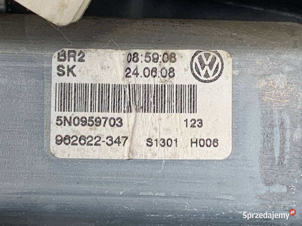 PODNOŚNIK SZYBY LEWY TYŁ VW TIGUAN 5N0839729F Wyposażenie wnętrza