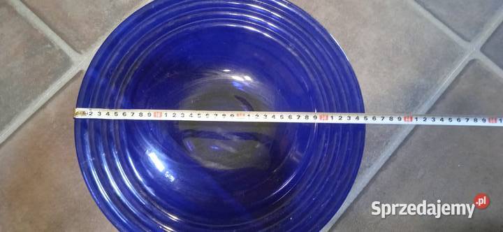 Duża patera z okresu PRLu Szkło kolorowe