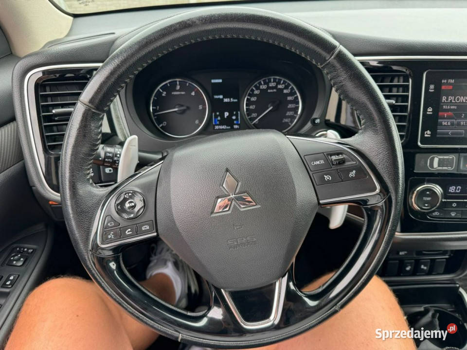 Mitsubishi Outlander OUTLANDER 4x4 Nowy Model ESP Szerominek