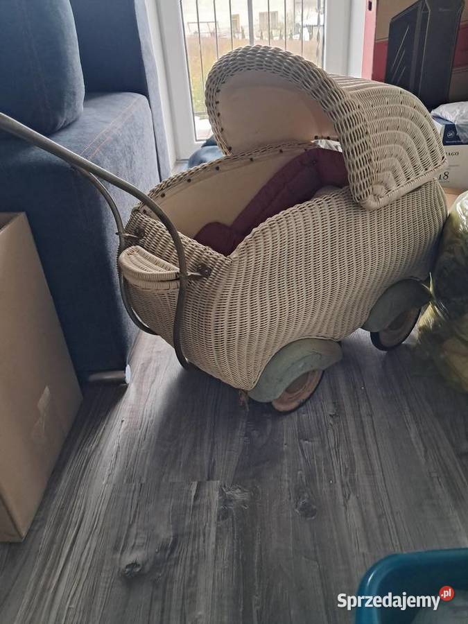 Wózek lalek sesja fotograficzna vintage retro 0+ podkarpackie Łańcut