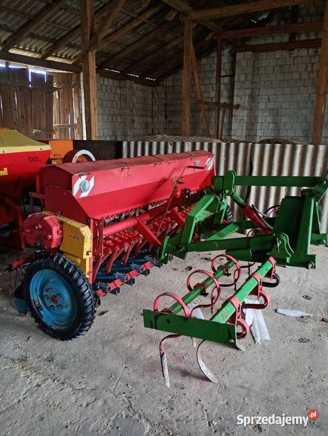 Sprzedam maszyny rolnicze siewnik rozsiewacz Sienno