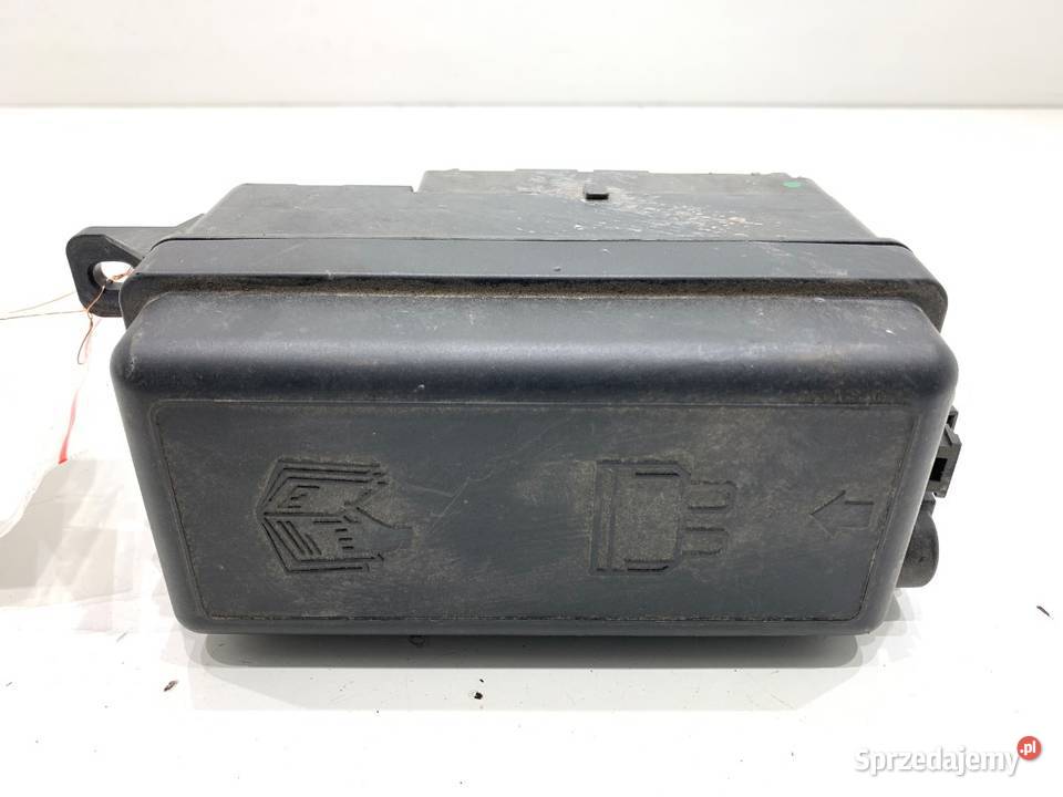 SKRZYNKA BEZPIECZNIKÓW MINI COUNTRYMAN R60