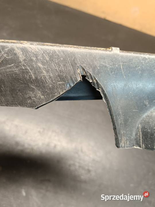 Osłona łańcucha plastik wahacz koło tył części