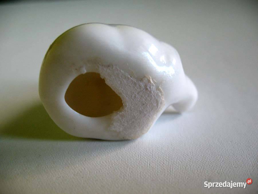 Kot malutki kotek Figurka porcelana 35 x 4 x 3 Siedlce