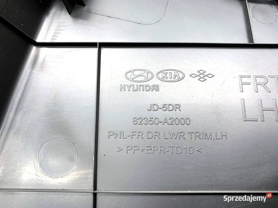 BOCZEK DRZWI LEWY PRZÓD KIA CEED 82350A2000