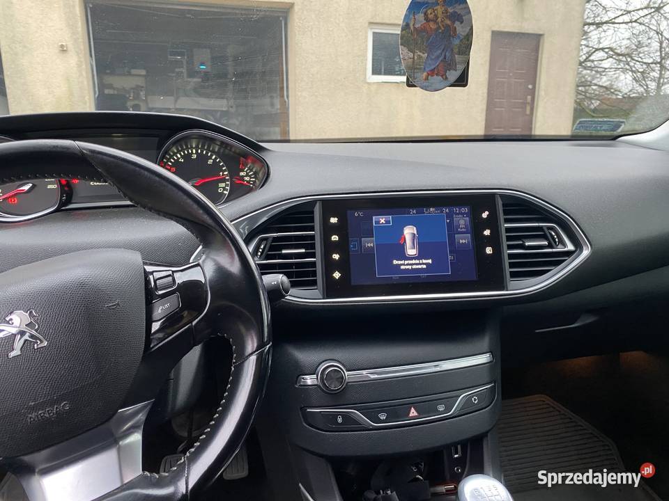 PEUGEOT 308 16 BlueHDI Allure LED NAVI