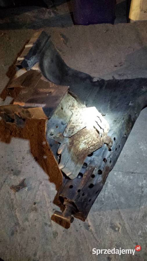 Podłużnica prawa odboj klakson BMW E30 sprzedam