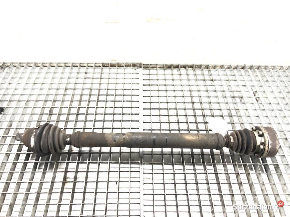 PÓŁOŚ PRAWY PRZÓD VW JETTA III 20 150 0413