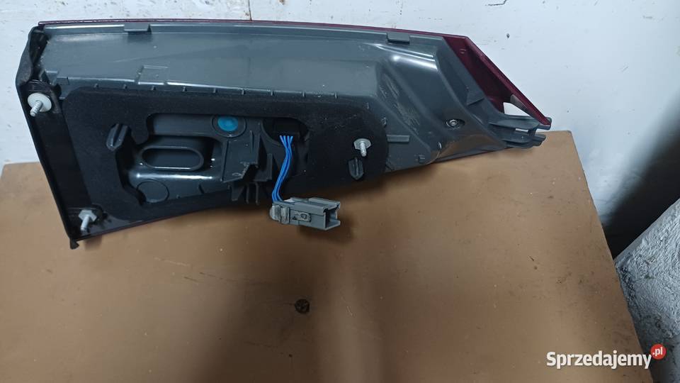 Lampa LED w klape lewy tył Ford Mondeo mk5 osobowe