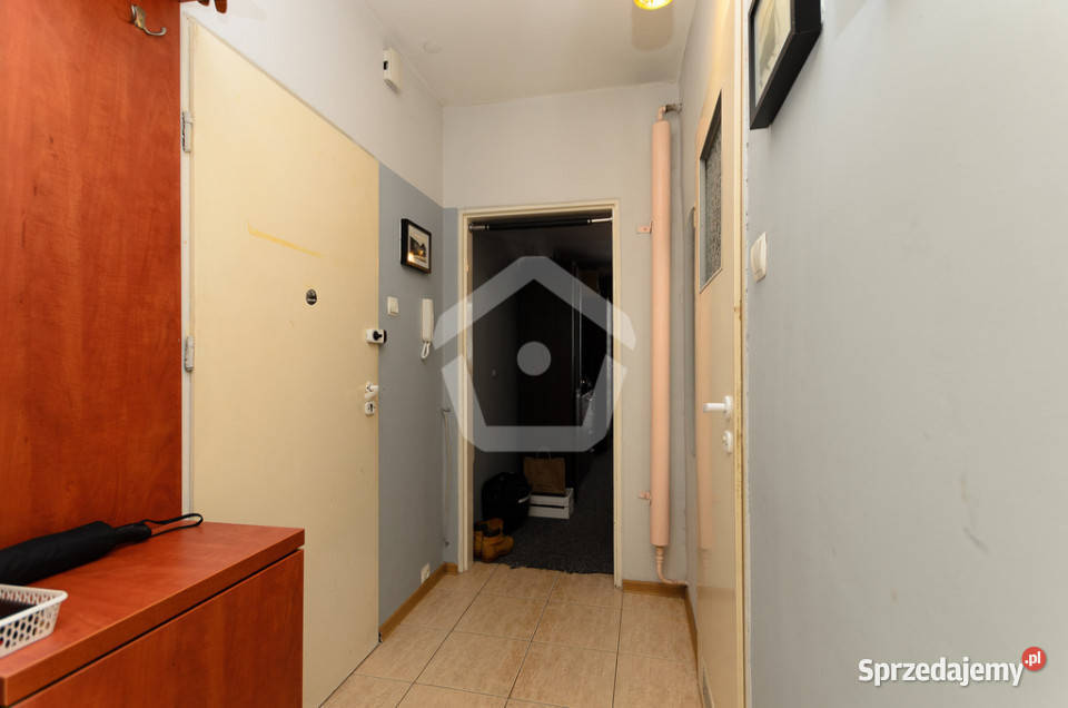 Dwustronna kawalerka z jasną kuchnią i balkonem Rzeszów