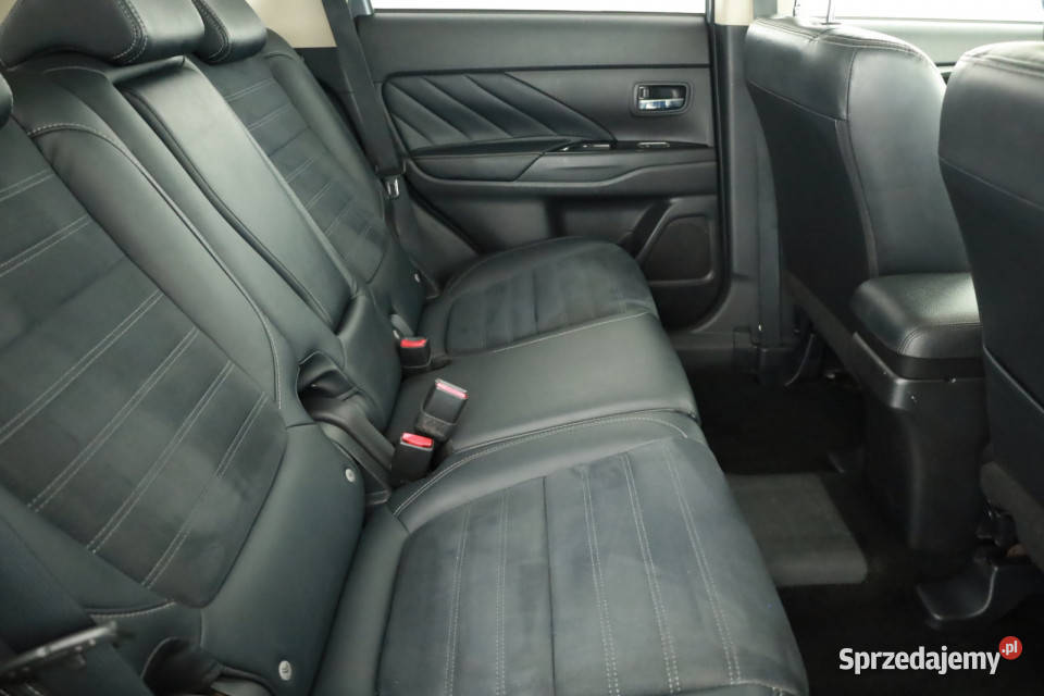 Mitsubishi Outlander 20 PHEV sprzedam