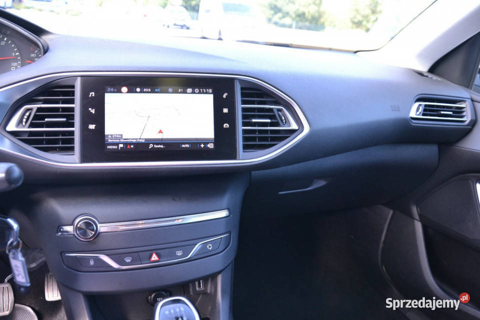 Peugeot 308 lifcie 15 bluehdi 100 ledy nawigacja małopolskie