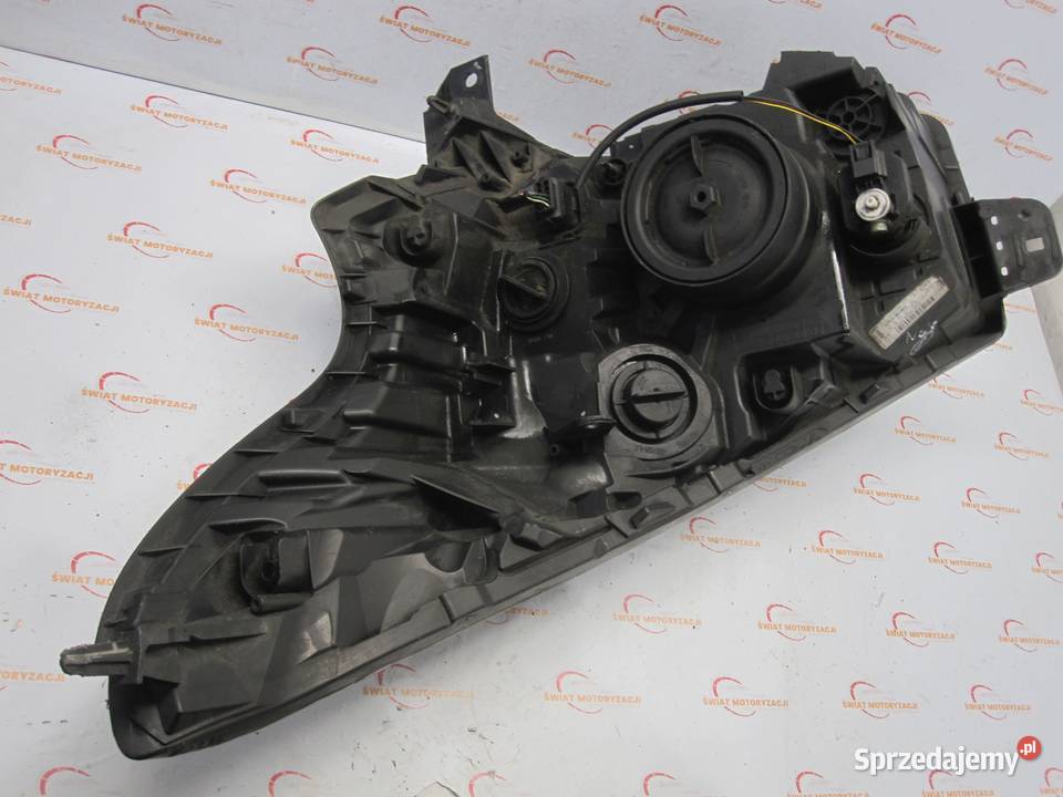 OPEL VIVARO B 16r lampa prawa przód 260108099R osobowe Lampy przednie Lampy przednie Kielce