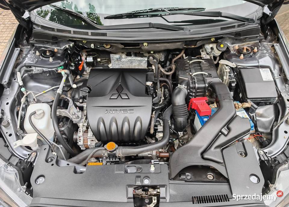Mitsubishi Lancer IX sedan 16 benzyna MIVEC Zarejestrowany w Polsce Ostrowiec Świętokrzyski