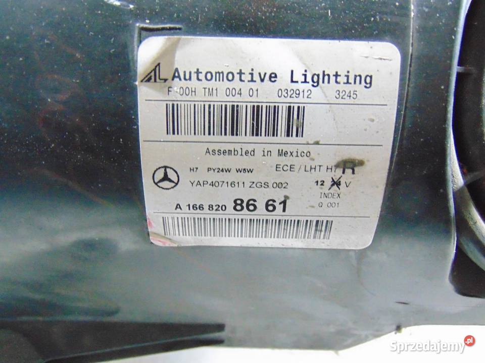 LAMPA PRAWA PRZEDNIA PRZÓD W166 A1668208661 sprzedam