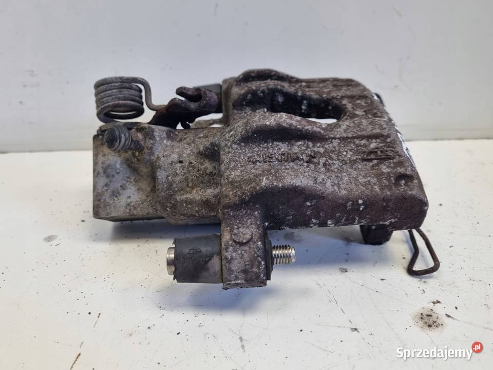 Volvo V40 II TYLNY ZACISK HAMULCOWY prawy tył Chełm