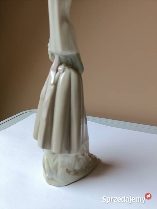 Figurka porcelanowa Espania dama z bukietem Zamość sprzedam