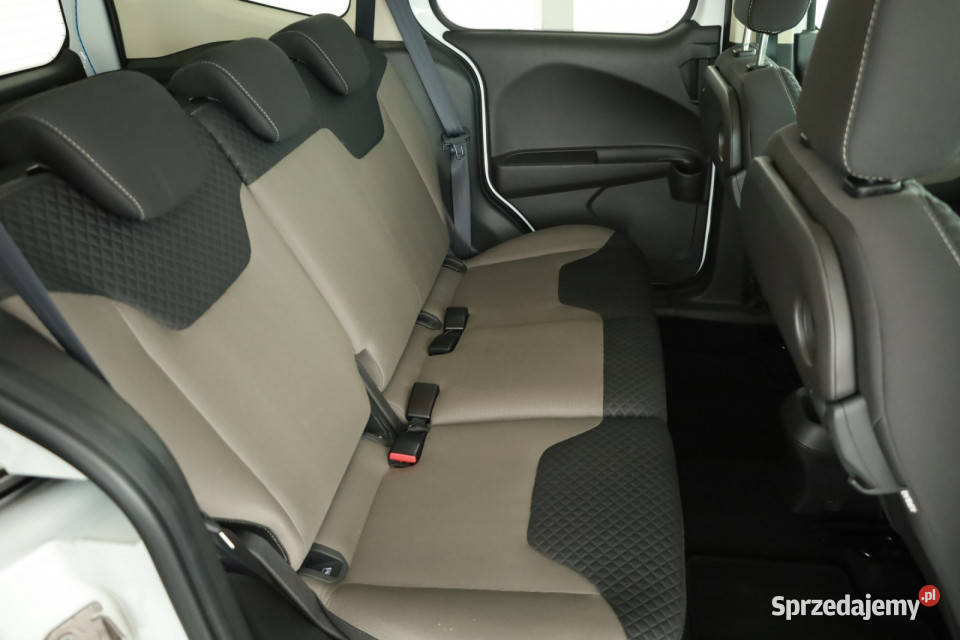 Ford Tourneo Courier 10 EcoBoost bluetooth sprzedam