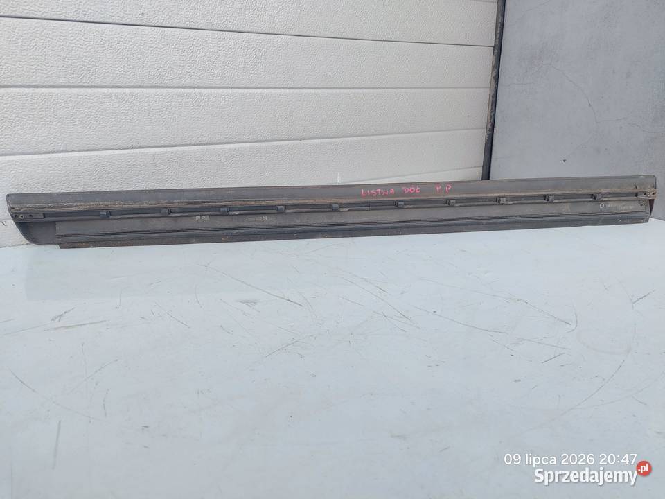 AUDI A8 D3 42 TDI 0510 LISTWA DRZWI DOLNA PRAWA Włoszczowa sprzedam