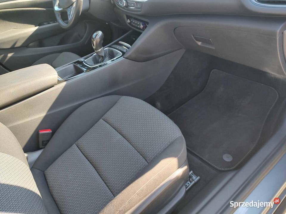 Opel Insignia B Sports Tourer 98 16 diesel 136 Ostrówek
