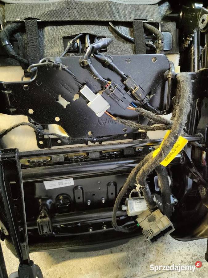 Fotel Pasażera Półskóra Prawy Przód Grzany Opel