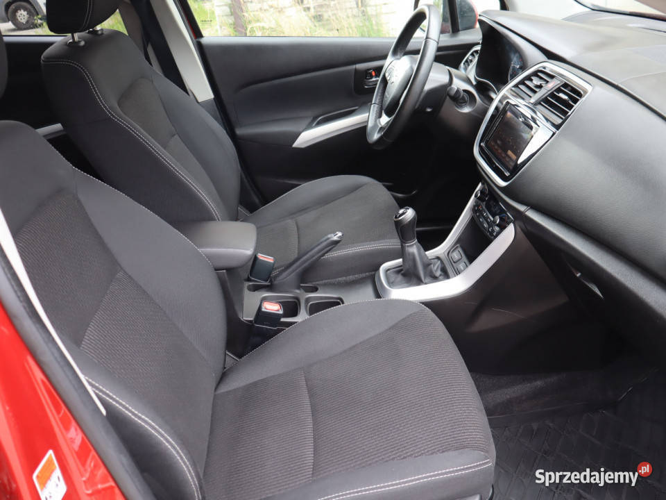 Suzuki SX4 SCross 10 BoosterJet gniazdo USB