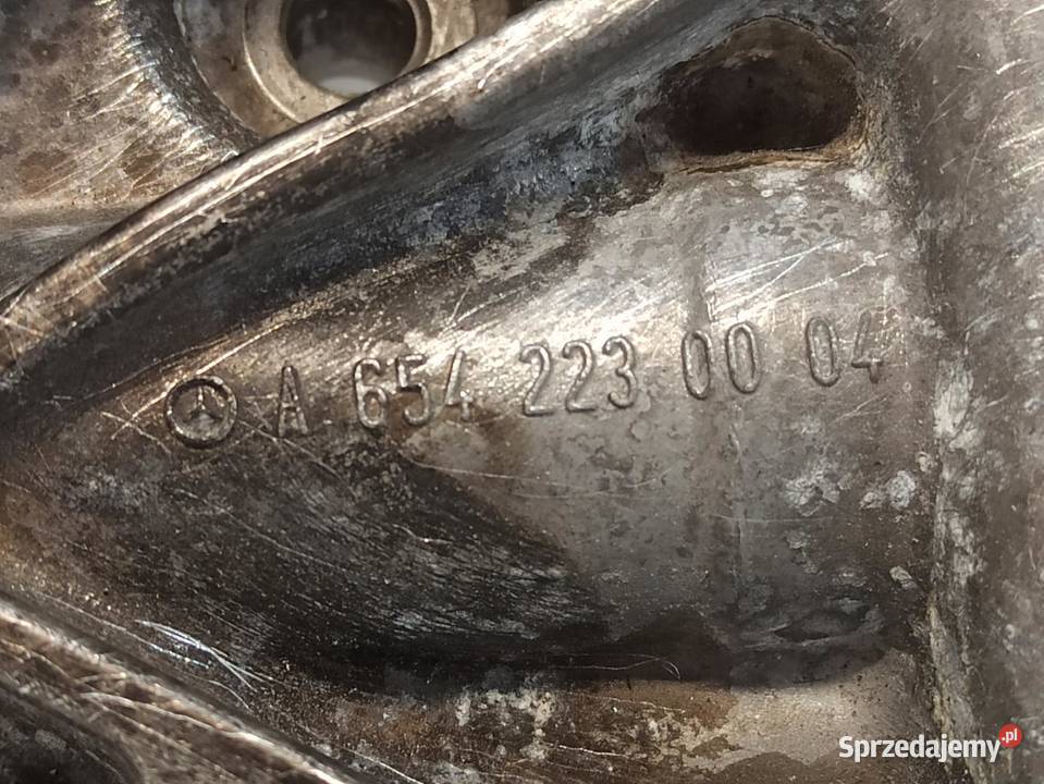 ŁAPA MOCOWANIE PODUSZKI PRAWEJ W247 A6542230004