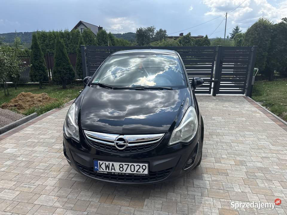 Opel corsa D 2013 14 benzyna najbogatsze manualna Tłuczań