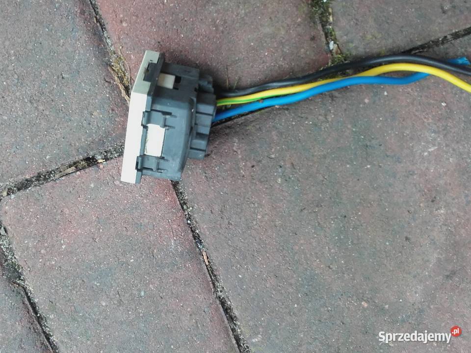 Gniazdka legranc mosaic białe z uziemieniem Pozostałe Szamotuły