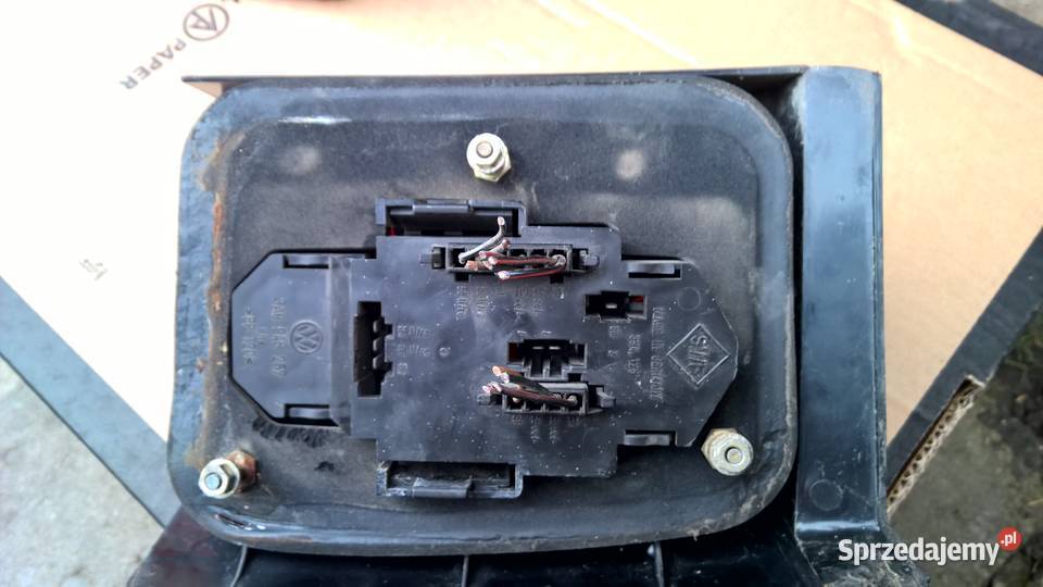 Lampy tylne narożne WV Passat B4