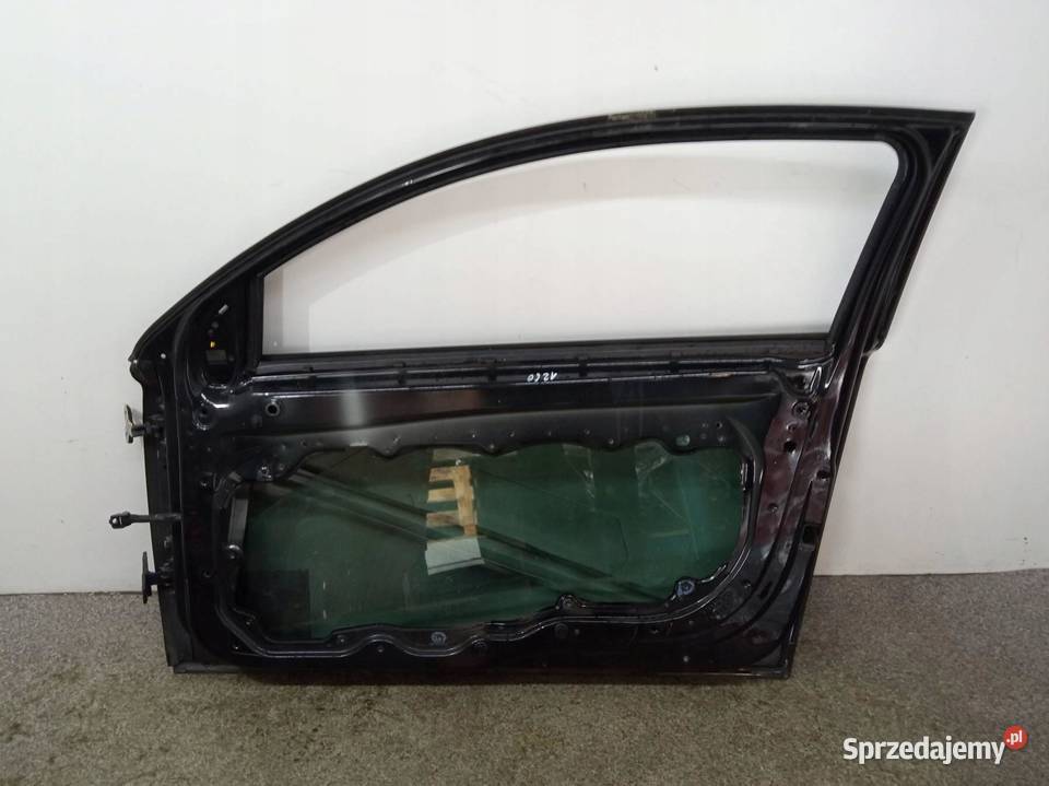 DRZWI PRAWE PRZÓD 45446 Volvo C30 I 20062013 Rok produkcji 2012 Drzwi