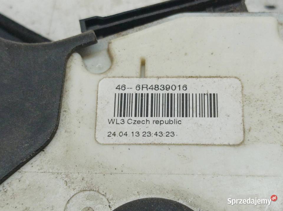 ZAMEK DRZWI PRAWY TYŁ 6R 6R4839016 VW Volkswagen