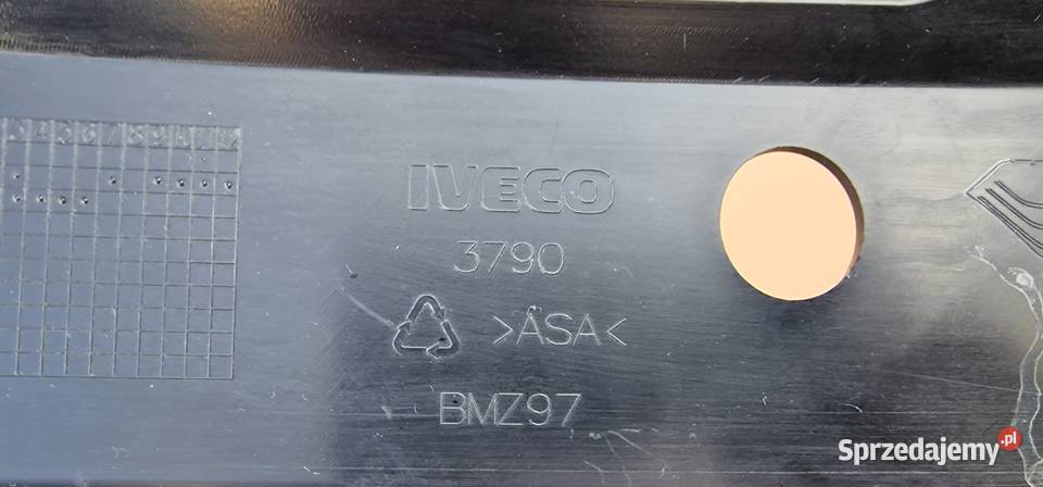 IVECO DAILY IV LIFT GRILL ATRAPA PRZÓD Bieleń