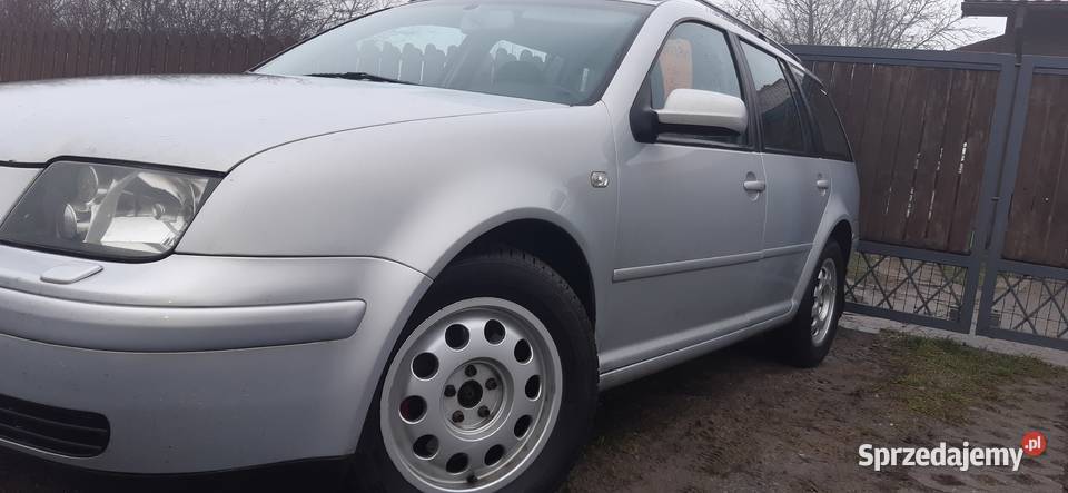 Sprzedam VW Kombi LPG KLIMA podgrzewane fotele 115KM Chełm