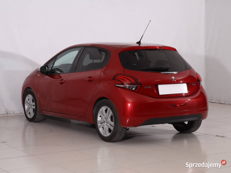Peugeot 208 12 PureTech Rok produkcji 2017 Piaseczno