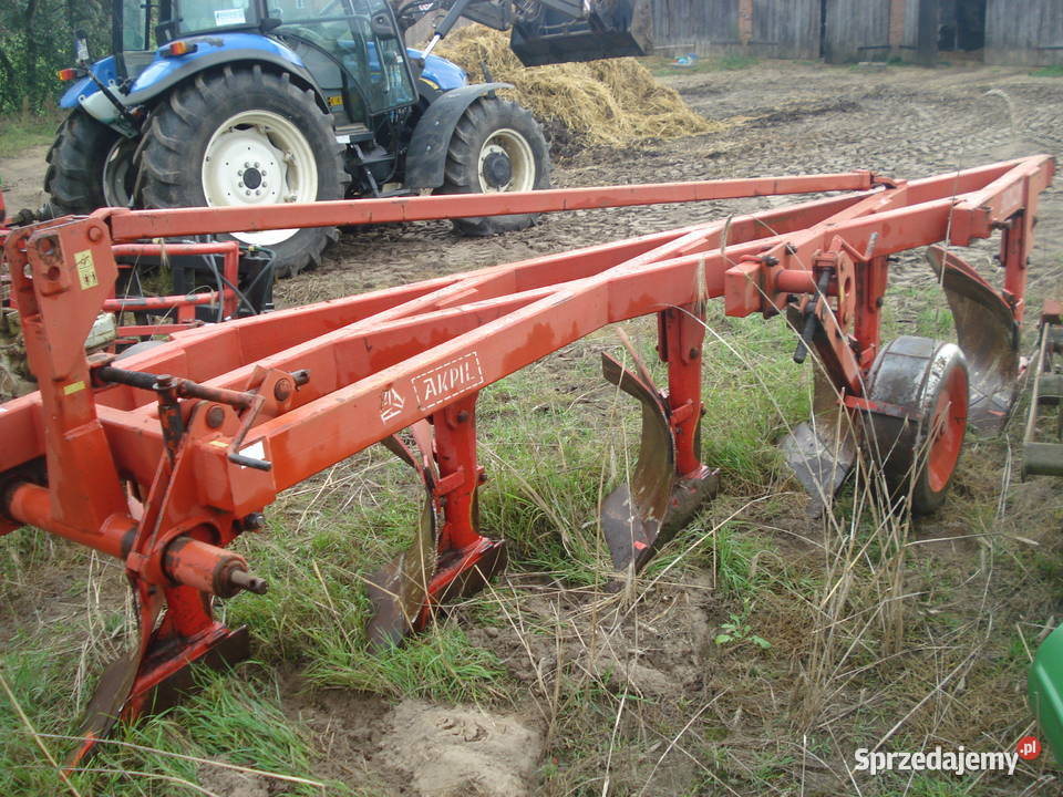 Pług zagonowy 5cio skibowy akpil 300czh Pługi Budki Łochowskie sprzedam