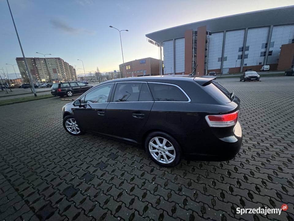 Toyota Avensis 20 D4D 2010 reflektory ksenonowe